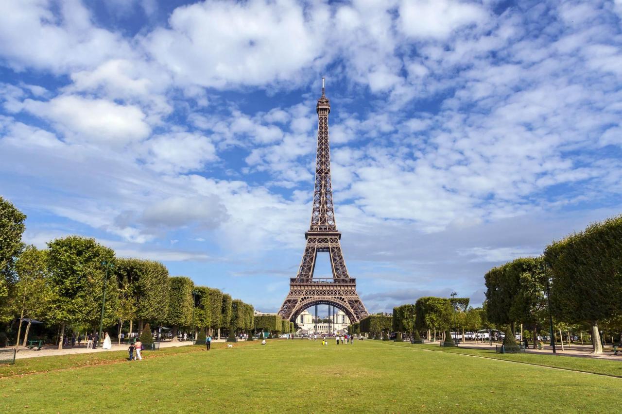 Putovanje u Pariz, London, Amsterdam i Bruxelles autobusom