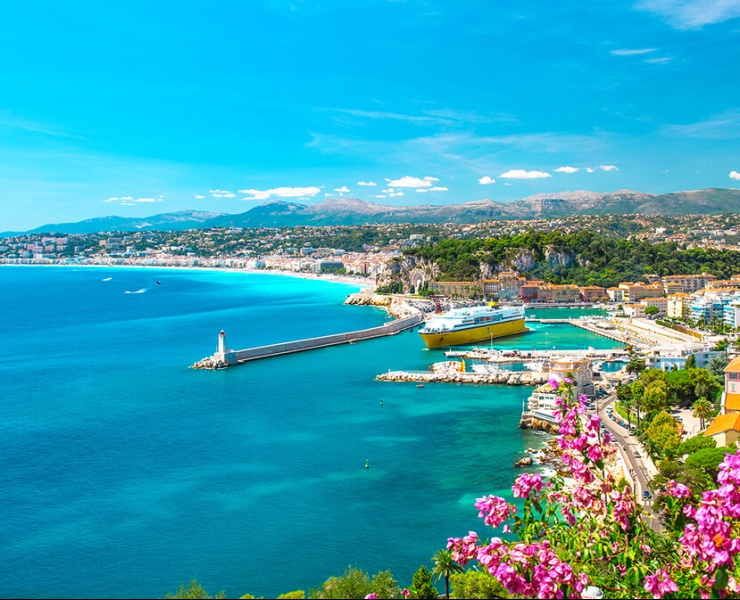 Azurna obala sa St. Tropezom